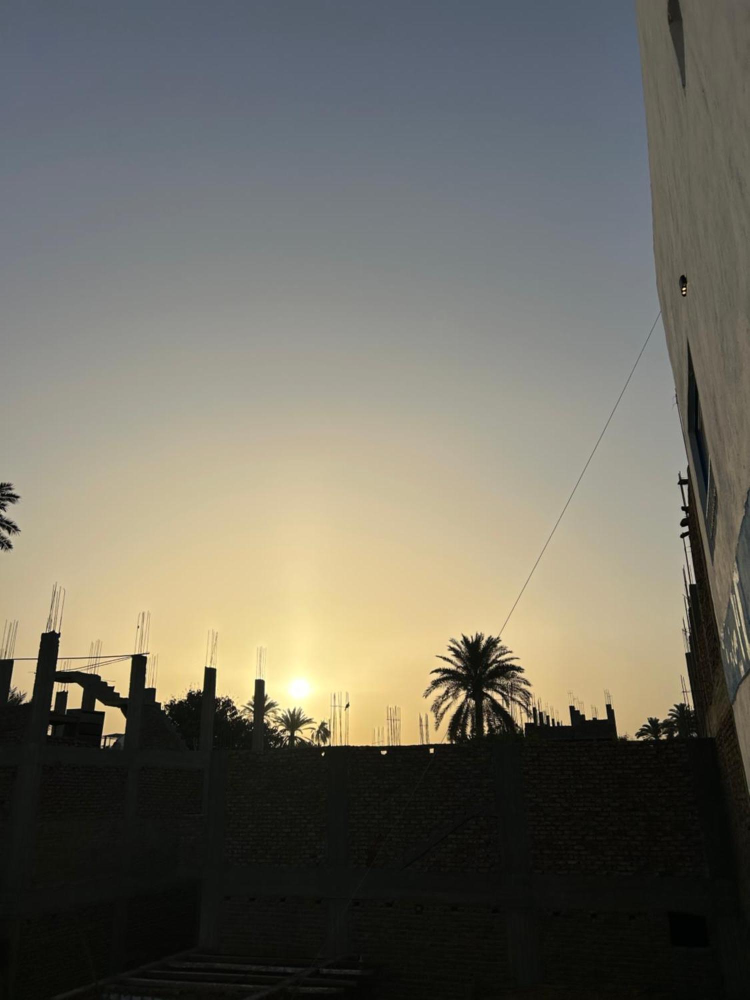 Lemon Tree Apartments Luxor Al Aqalitah Bagian luar foto